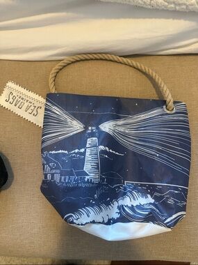 Sea Bag Rope-Handle Tote in Navy and White